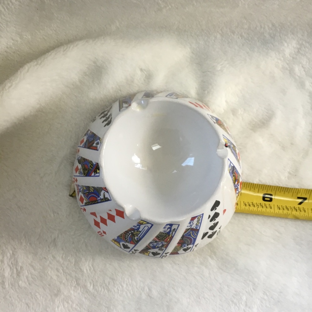 ~CERAMIC POKER PLAYING CARDS CIGARETTE ASHTRAY~ - Picture 4 of 11